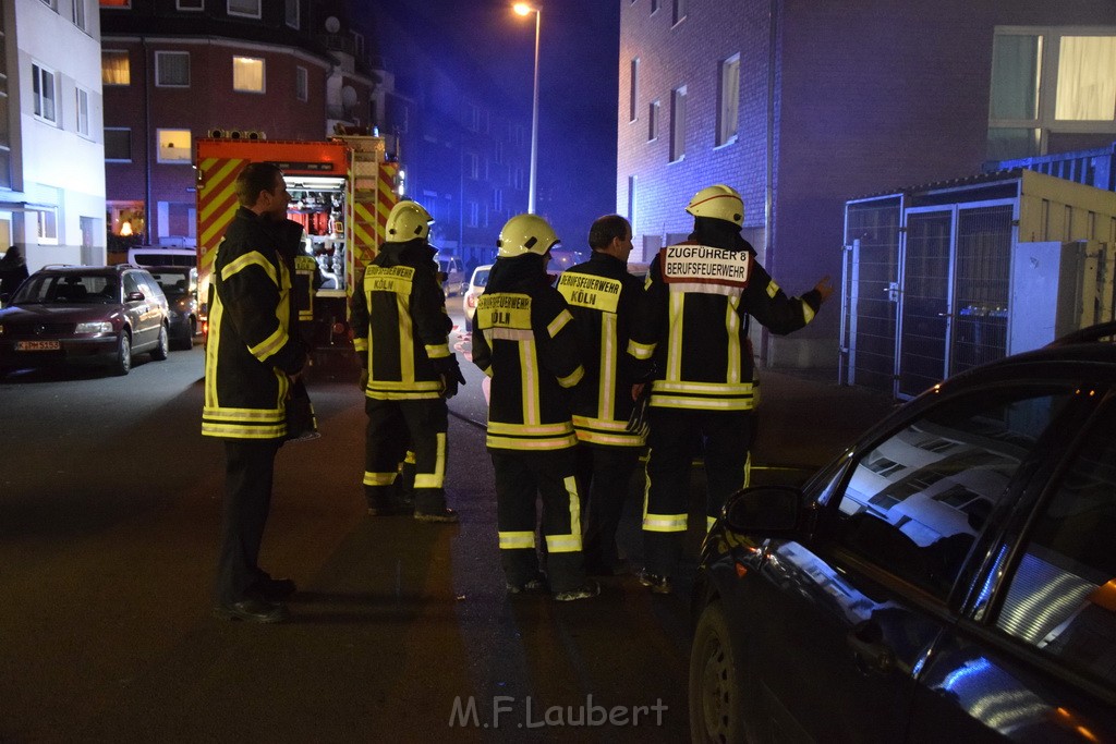 Feuer Papp Presscontainer Koeln Hoehenberg Bochumerstr P132.JPG - Miklos Laubert